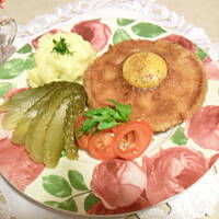 Kotlecik z mortadeli z "oczkiem"