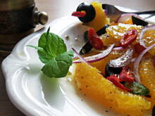 Fot. pinona, Sałatka z pomarańczy w sosie z kuminem