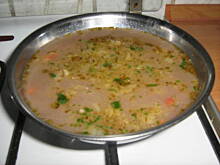 Fot. Aishka, Sycąca zupa z ziemniakami i fasolą