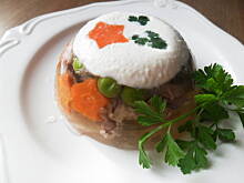 Fot. pinona, Tymbalik z chrzanową "czapeczką"