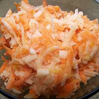 surówka z marchewki, jabłka i pomarańczy