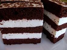 Fot. wiola333, Placek kakaowy z masą z białek