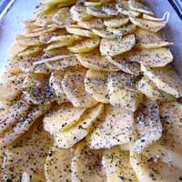 Zapiekanka ziemniaczana z beszamelem serowym