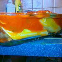 Zapiekany faszerowany makaron z sosem