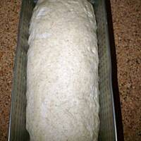 Chleb żytnio-pełnoziarnisty bez zakwasu.