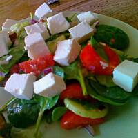 Sałatka szpinakowa z fetą