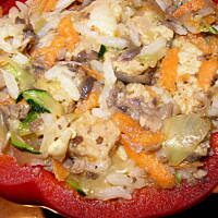 Papryki faszerowane warzywami i mięsem