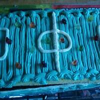 Tort boisko sportowe z kremem budyniowo-mocca