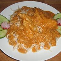 Filet z indyka w sosie gulaszowo-cebulowym