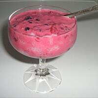 Ryżowy deser z owocami leśnymi