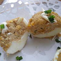 faszerowane jajka z sardynkami na ciepło