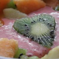 Mocno owocowy deser.