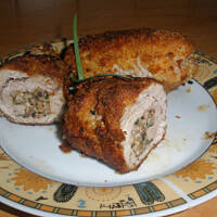 Roladki schabowe z orzechami