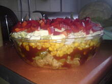 Fot. Kolorowa75, sałatka warstwowa z kurczakiem