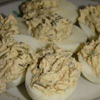 jajka faszerowane z ogórkiem kiszonym