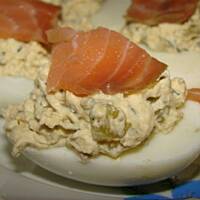 jajka faszerowane z łososiem