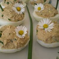 Jajka faszerowane tuńczykiem