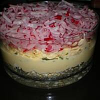 Warstwowa sałatka z rzodkiewką