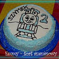 Tort ananasowy