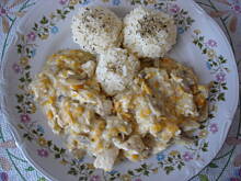 Fot. eluchap, Pierś z kurczaka z sosem pieczarkowym