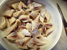 Fot. APM, Śledzie po cygańsku