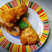 Kotlety drobiowe z serem topionym