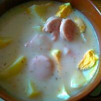 Biały barszczyk z białą kiełbaską