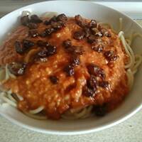 Spaghetti z boczkiem -  sos lekko kwaśny