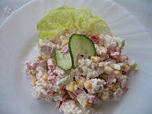 Fot. peggy83, Sałatka z ryżem kurczakiem i sosem czosnkowym