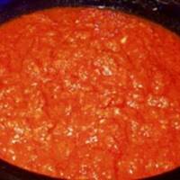 Sos czosnkowo-pomidorowy do pizzy i mięs