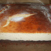 Sernik delikatny kremowy i bardzo puszysty na kakaowym spodzie