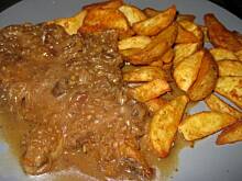 Fot. MoniaKociara, Schab w sosie cebulowo-grzybowym