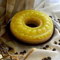 Ptasie mleczko kawowe z rumem i galaretką gruszkową