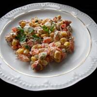 Sałatka z wędzonym kurczakiem