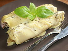 Fot. kasiul_a, Biała kiełbasa w naleśnikach zapiekanych z serem kasiuli