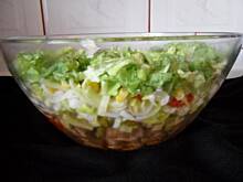 Fot. Cineasta, Sałatka warstwowa  gyros