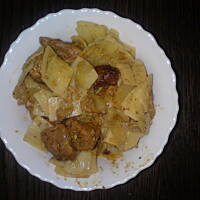 łazanki z mięsem i młodą kapustą