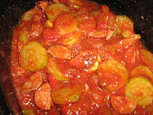 Fot. Aishka, Leczo z kiełbasą