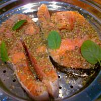 Łosoś w ziołach z pary