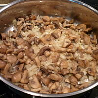 Sos kremowy pieczarkowy - do klusek i makaronów!