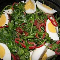 Sałatka z rukoli z jajkiem