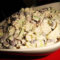 Salatka z pora z szynka i fasolka