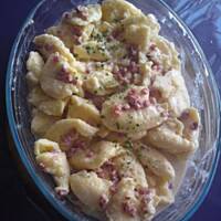 Kluski  w sosie boczkowym