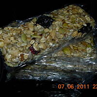 Zbożowe batony z suszonymi owocami