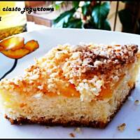 Kokosowe ciasto jogurtowe z owocami
