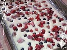 Fot. Madziulka;), Ciasto jogurtowe z letnimi owocami