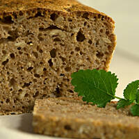 Chleb na zakwasie żytnio-razowy słonecznikowy