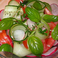 Sałatka kolorowa z limonką i sosem musztardowo-balsamicznym