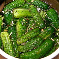 Ogórki małosolne z beczułki