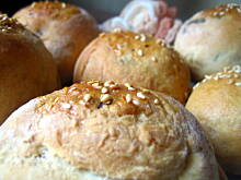 Fot. siekieratkaa, Bułeczki ze szczypiorkiem i serkiem brie